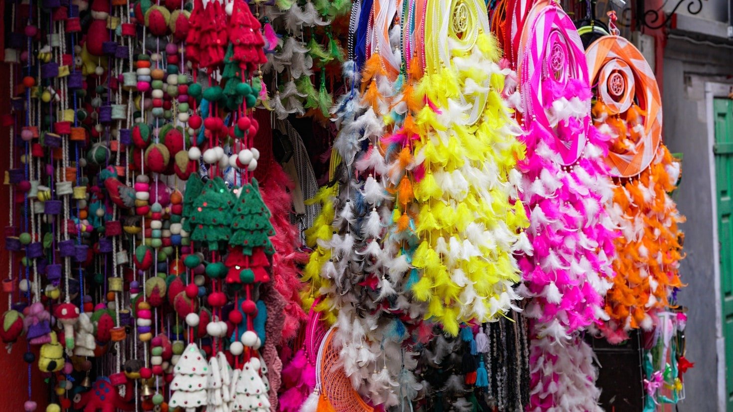 A Magia das Paletas de Cores Suaves em Artesanato